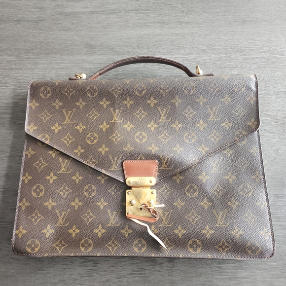 SOLD Louis Vuitton briefcase with key - Picture 3 of 4
